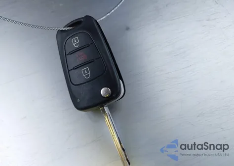 2012 Kia Sportage Lx z USA, uszkodzony, nr VIN KNDPBCA25C7287146